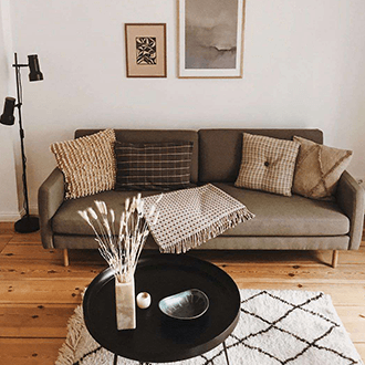 Obývák ve skandinávském stylu inspirace na pohovku